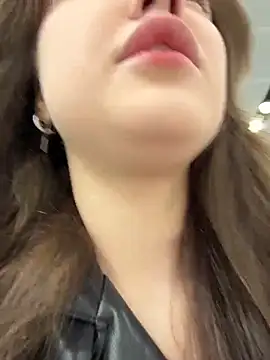 Peachy Dream online show from November 30, 2025, 3:13 pm