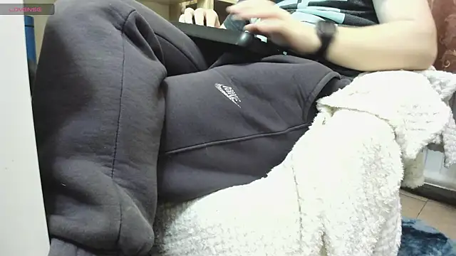 Queen Sport online show from December 1, 2025, 6:14 am