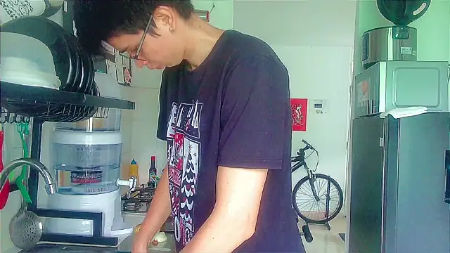 Snapshot of Andy_gray chatting on December 5, 2025, 12:04 pm Andy gray online show from December 5, 2025, 12:04 pm