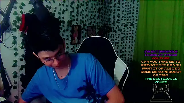 Snapshot of Andy_gray chatting on October 18, 2025, 11:51 pm Andy gray online show from October 18, 2025, 11:51 pm