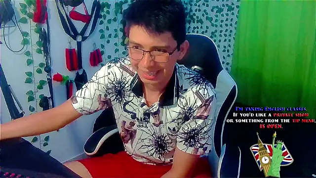 Snapshot of Andy_gray chatting on October 23, 2025, 12:20 am Andy gray online show from October 23, 2025, 12:20 am