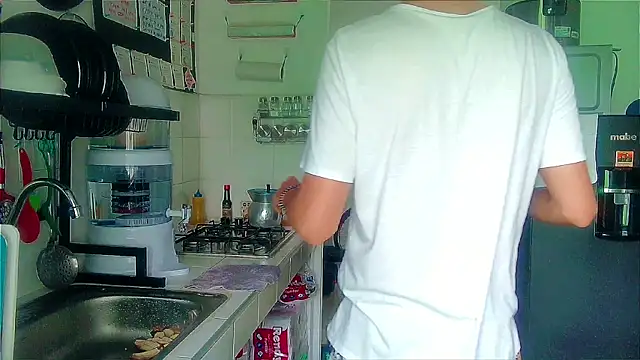 Snapshot of Andy_gray chatting on November 13, 2025, 2:54 pm Andy gray online show from November 13, 2025, 2:54 pm