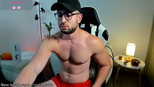 Snapshot of dafboy1 chatting on May 3, 2026, 6:22 pm dafboy1 online show from May 3, 2026, 6:22 pm