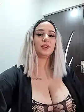 AdelinaJude online show from February 6, 2026, 10:17 pm