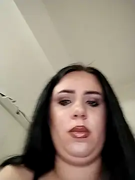 AdelinaJude online show from January 18, 2026, 8:01 pm