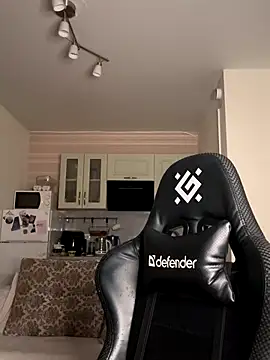 Snapshot of SkyBriii chatting on October 27, 2025, 3:24 pm SkyBriii online show from October 27, 2025, 3:24 pm