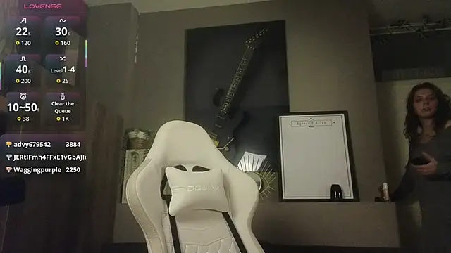 Snapshot of AyreenMoore chatting on March 22, 2026, 7:04 pm AyreenMoore online show from March 22, 2026, 7:04 pm