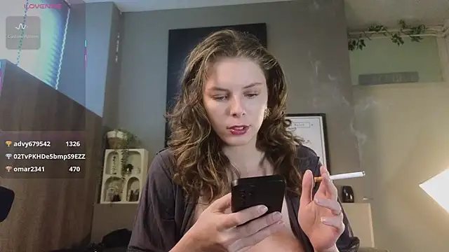 Snapshot of AyreenMoore chatting on April 9, 2026, 2:34 pm AyreenMoore online show from April 9, 2026, 2:34 pm