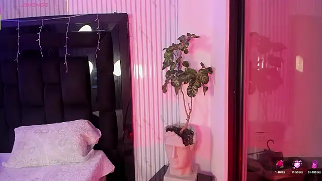 Snapshot of ailynBlaze chatting on February 23, 2026, 6:58 am ailynBlaze online show from February 23, 2026, 6:58 am