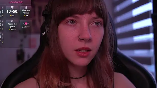 juliapie online show from December 5, 2025, 8:46 am