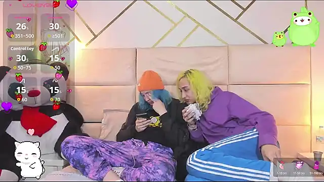 -kisa  online show from November 22, 2025, 2:21 am