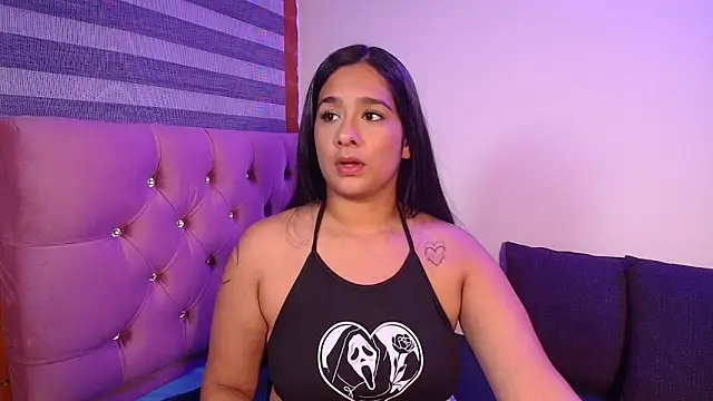 Snapshot of Maeena chatting on March 28, 2026, 12:00 am Maeena online show from March 28, 2026, 12:00 am