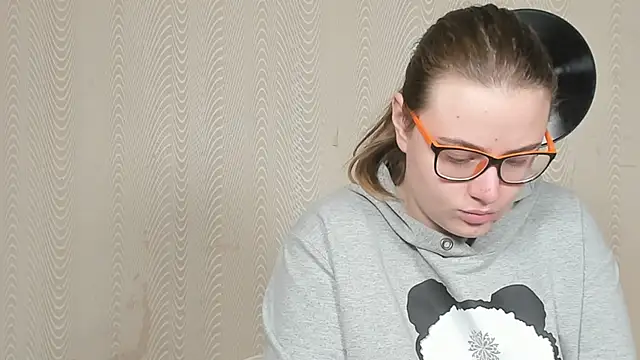 Seductive She Wolf online show from February 5, 2026, 3:52 pm