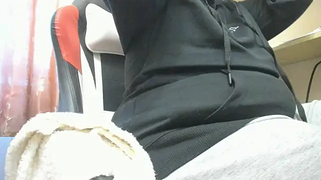 Snapshot of Seductive_She_Wolf chatting on December 15, 2025, 7:36 am Seductive She Wolf online show from December 15, 2025, 7:36 am