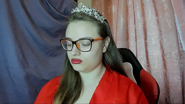 Snapshot of Seductive_She_Wolf chatting on April 29, 2026, 5:30 pm Seductive She Wolf online show from April 29, 2026, 5:30 pm
