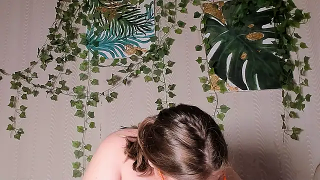 Snapshot of Seductive_She_Wolf chatting on October 28, 2025, 2:27 pm Seductive She Wolf online show from October 28, 2025, 2:27 pm