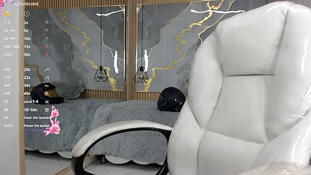 Snapshot of dannacoleman_ chatting on January 6, 2026, 7:40 pm dannacoleman online show from January 6, 2026, 7:40 pm