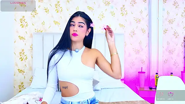 Mia-Monroe online show from January 10, 2026, 7:53 pm