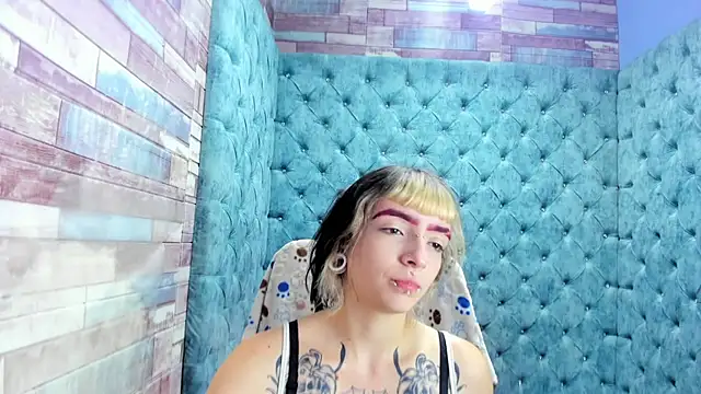 Samantha Smiith online show from January 18, 2026, 4:05 am