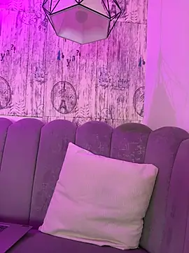 AbyThompson online show from March 5, 2026, 12:24 pm