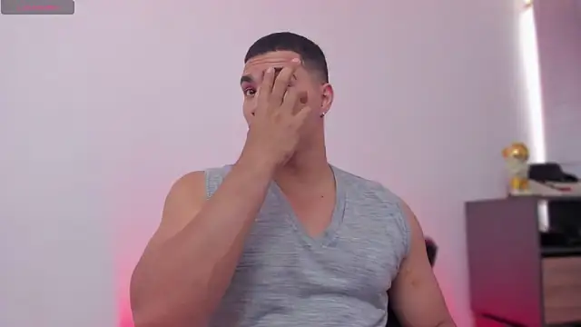 Snapshot of JamesGraay chatting on November 27, 2025, 5:35 pm JamesGraay online show from November 27, 2025, 5:35 pm