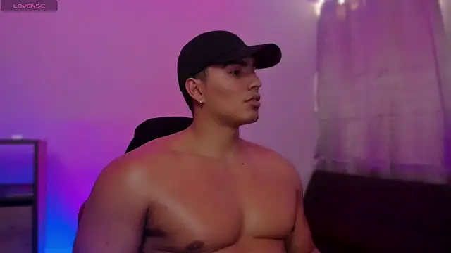 Snapshot of JamesGraay chatting on October 14, 2025, 1:12 pm JamesGraay online show from October 14, 2025, 1:12 pm