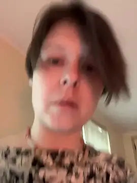 KatieBARBiE98 online show from April 6, 2026, 12:06 pm