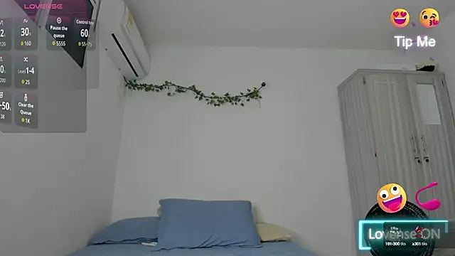 Snapshot of ashley_lemus chatting on September 10, 2025, 2:10 am ashley lemus online show from September 10, 2025, 2:10 am