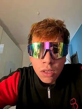 calleaaaa online show from November 12, 2025, 2:21 pm