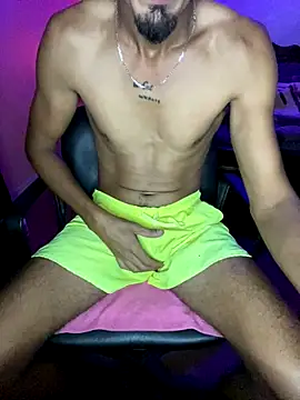 Snapshot of IMD01 chatting on September 29, 2025, 11:27 am IMD01 online show from September 29, 2025, 11:27 am