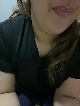 yassminsexy22 online show from March 6, 2026, 7:20 pm