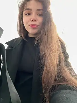 pantyless online show from April 8, 2026, 10:33 pm