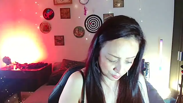 catalinamommyx online show from May 18, 2026, 11:42 pm