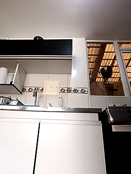 Bonny Klote online show from December 18, 2025, 2:54 pm