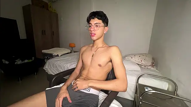 Angelligth online show from November 18, 2025, 4:38 am