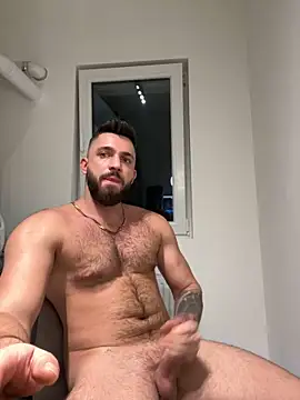 Snapshot of LoveIsBlind_ chatting on December 7, 2024, 2:14 am LoveIsBlind  online show from December 7, 2024, 2:14 am