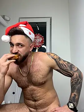 Snapshot of LoveIsBlind_ chatting on December 24, 2024, 10:28 pm LoveIsBlind  online show from December 24, 2024, 10:28 pm