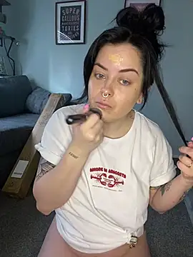 Snapshot of NaomiSquirts chatting on February 23, 2025, 10:17 am NaomiSquirts online show from February 23, 2025, 10:17 am