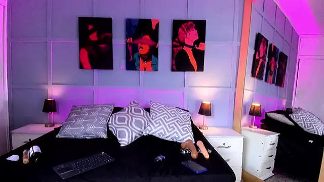 Snapshot of Elizabeth_Santos chatting on November 8, 2025, 7:50 pm Elizabeth Santos online show from November 8, 2025, 7:50 pm