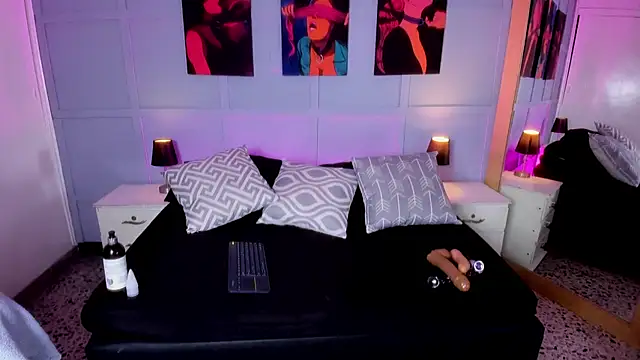 Snapshot of Elizabeth_Santos chatting on October 17, 2025, 8:10 pm Elizabeth Santos online show from October 17, 2025, 8:10 pm