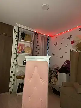 Snapshot of lina_pink chatting on January 23, 2025, 10:54 pm lina pink online show from January 23, 2025, 10:54 pm