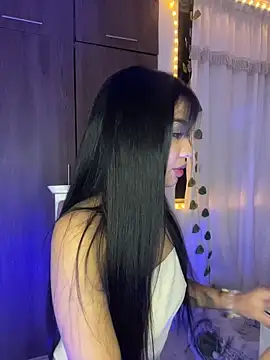 lina pink online show from April 3, 2026, 1:56 am