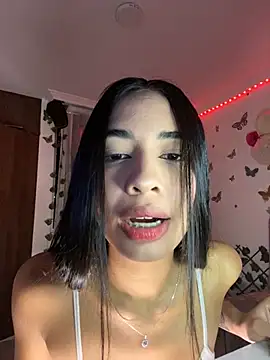 Snapshot of lina_pink chatting on February 24, 2025, 9:09 pm lina pink online show from February 24, 2025, 9:09 pm