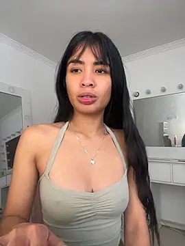 Snapshot of lina_pink chatting on December 5, 2025, 5:22 pm lina pink online show from December 5, 2025, 5:22 pm