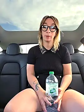 Snapshot of Giuliana_baby chatting on September 29, 2025, 7:48 am Giuliana baby online show from September 29, 2025, 7:48 am