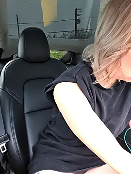 Snapshot of Giuliana_baby chatting on November 10, 2025, 8:41 am Giuliana baby online show from November 10, 2025, 8:41 am