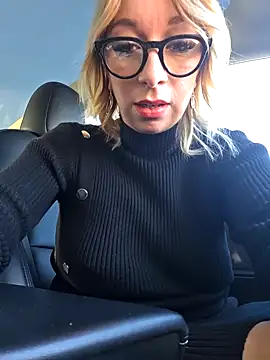 Snapshot of Giuliana_baby chatting on October 17, 2025, 8:39 am Giuliana baby online show from October 17, 2025, 8:39 am