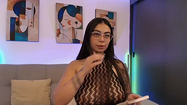 Snapshot of miaa_saenz1 chatting on May 6, 2026, 4:16 am miaa saenz1 online show from May 6, 2026, 4:16 am