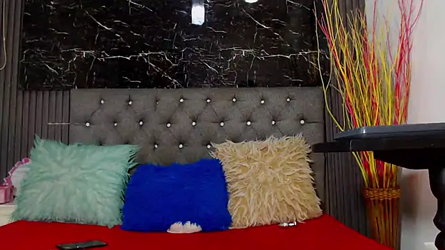 Snapshot of NalaRoy chatting on January 25, 2025, 6:45 am NalaRoy online show from January 25, 2025, 6:45 am