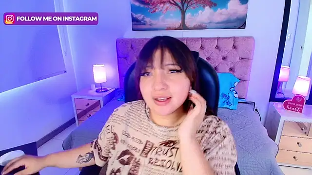 Snapshot of Emma_monserrat chatting on November 27, 2025, 7:36 pm Emma monserrat online show from November 27, 2025, 7:36 pm